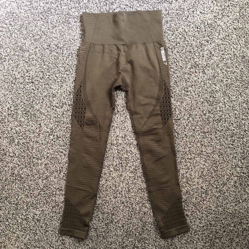 Gymshark Energy Seamless in khaki